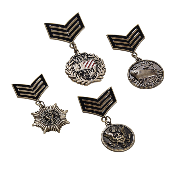 PUNK RAVE S-192 four steampunk uniform medals with fantasy motives