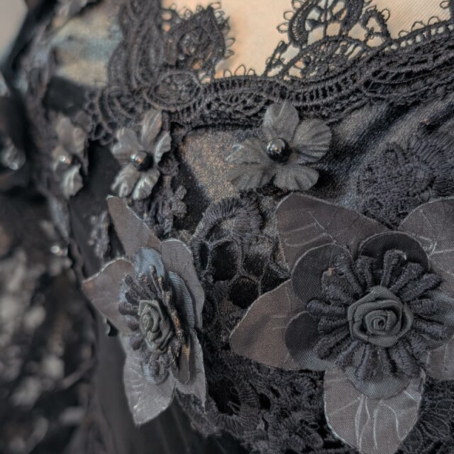 Victorian-Goth velvet shirt Empire of Thorns with flowers