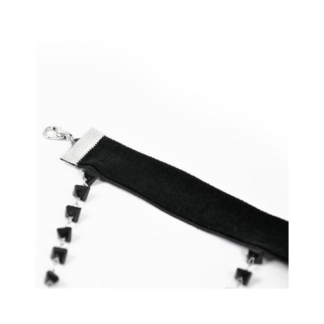 Gothic-Samthalsband mit Ketten und schwarzem Kreuz