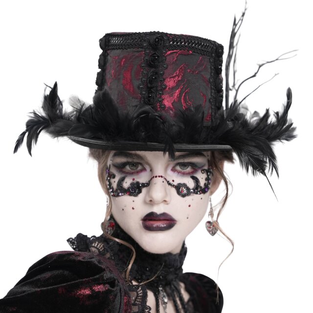 Opulenter rot-schwarzer Gothic-Zylinder (EAS038) mit Rosen-Jacquard, Federn und Satinblüten. Dramatisches Accessoire für Victorian Goth und burlesken Glamour.