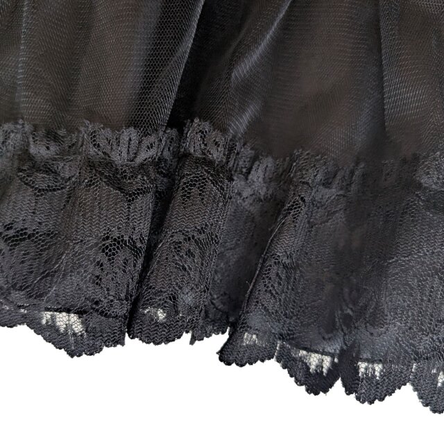 Ankle-length O skirt ‘Château Roissy’ in black or red and black  plain black