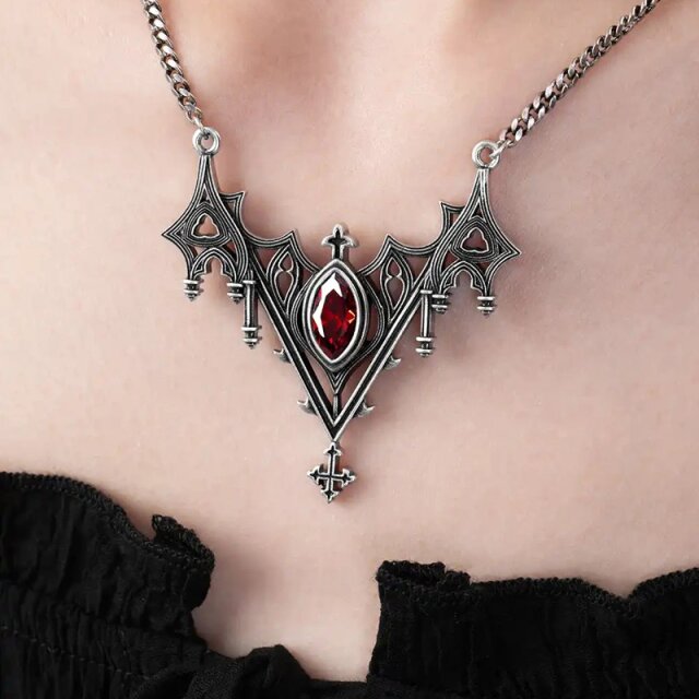 Restyle Gothic Halskette Relique mit rotem Stein