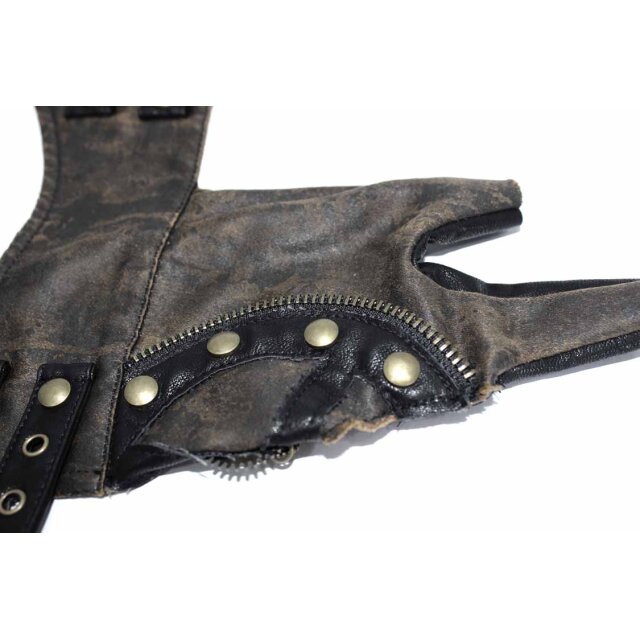 Steampunk half gloves made of used veggie leather
