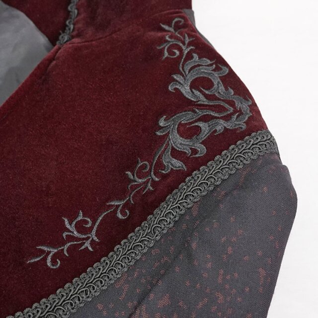 Viktorianischer Frack Blackwood in Schwarz-Rot M