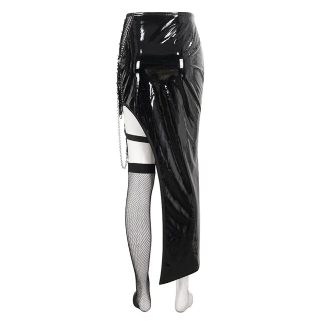 Asymmetric PVC skirt Dominia with chain